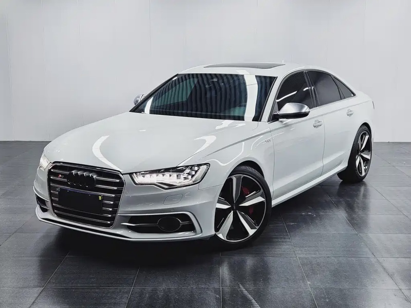 Audi S6