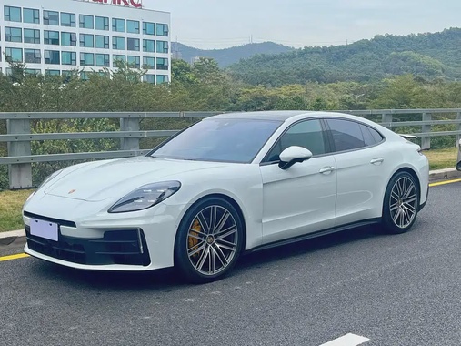 Porsche Panamera 2024