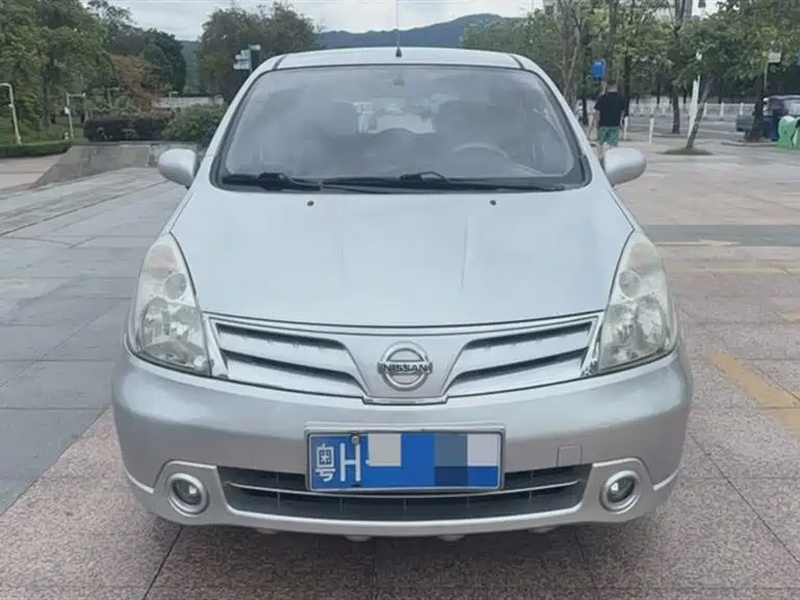 Nissan Livina