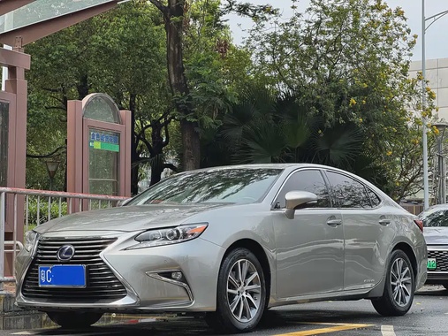 Lexus ES 2017