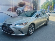 Lexus ES 2024