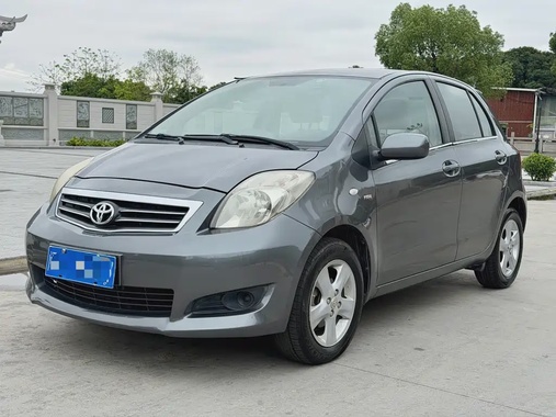 Toyota Yaris 2012