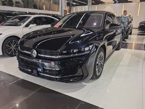 Volkswagen Magotan 2025