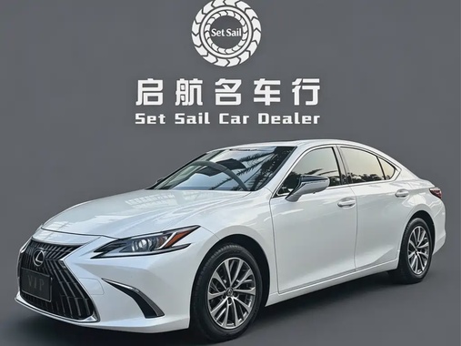 Lexus ES 2024