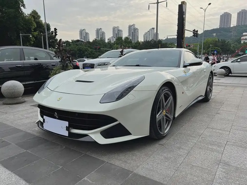 Ferrari F12 2015