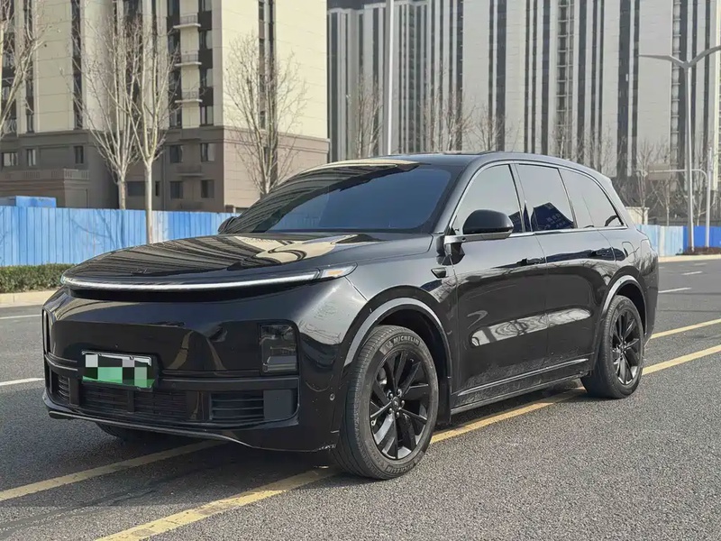Li Auto L8