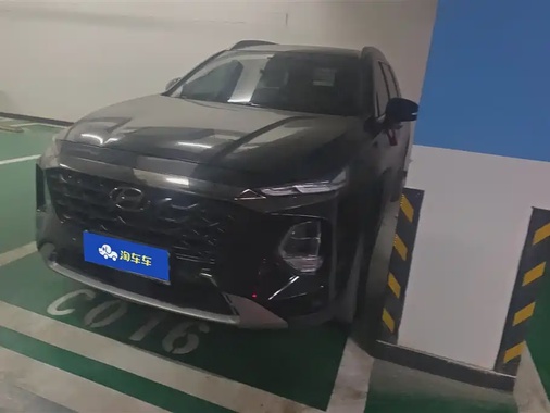 Hyundai Santa Fe 2023