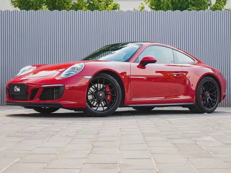 Porsche 911