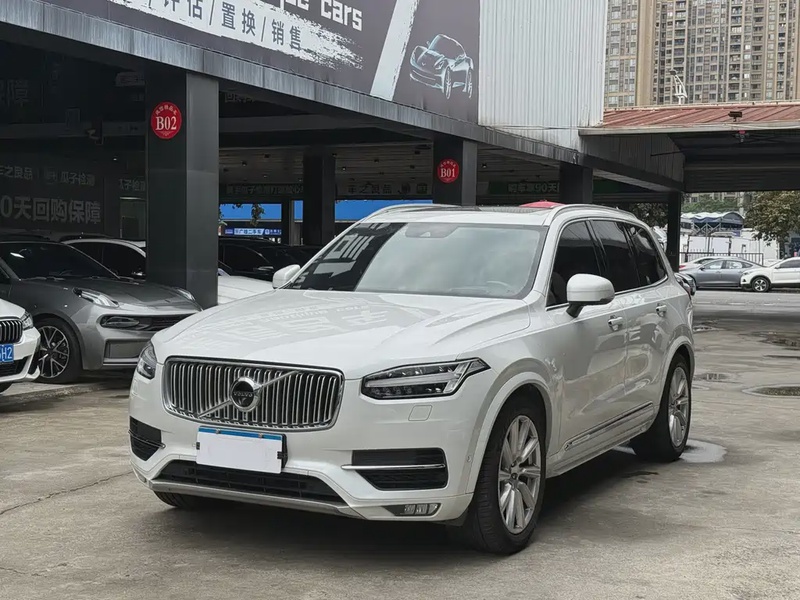 Volvo XC90