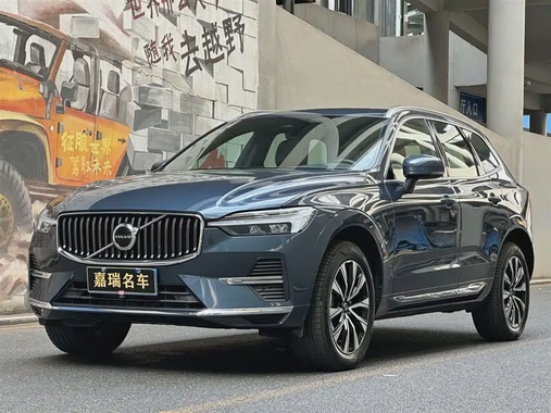 Volvo XC60 2025