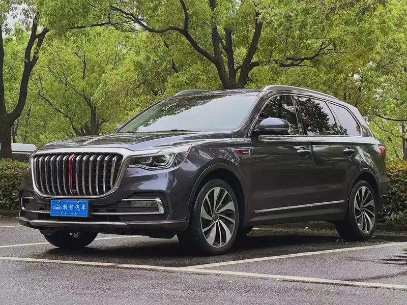 Hongqi HS7