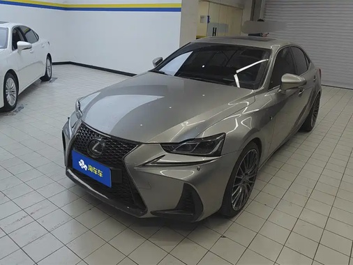 Lexus IS 2018