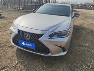 Lexus ES 2024
