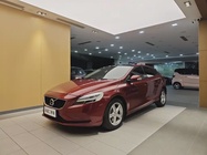 Volvo V40 2018