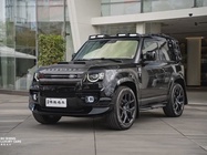 Land Rover Defender 2024