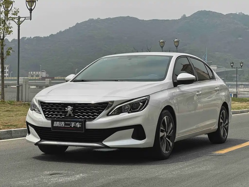 Peugeot 408