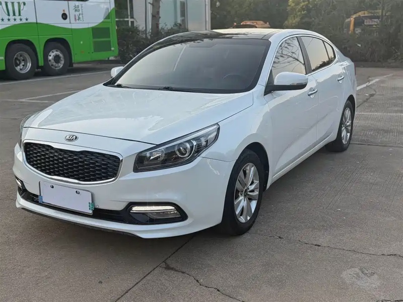 Kia K4