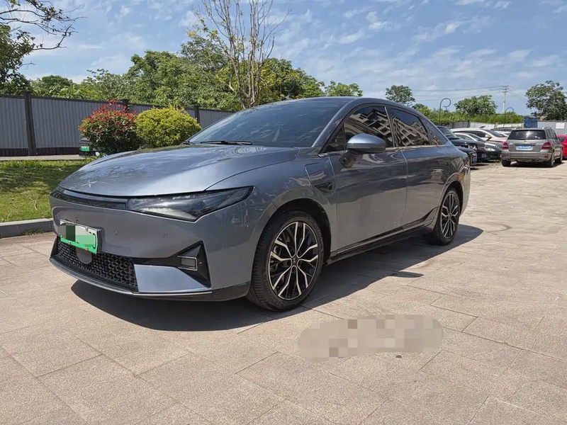 XPeng P5