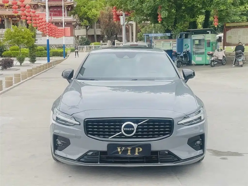 Volvo S60