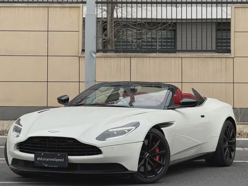 Aston Martin DB11 2019