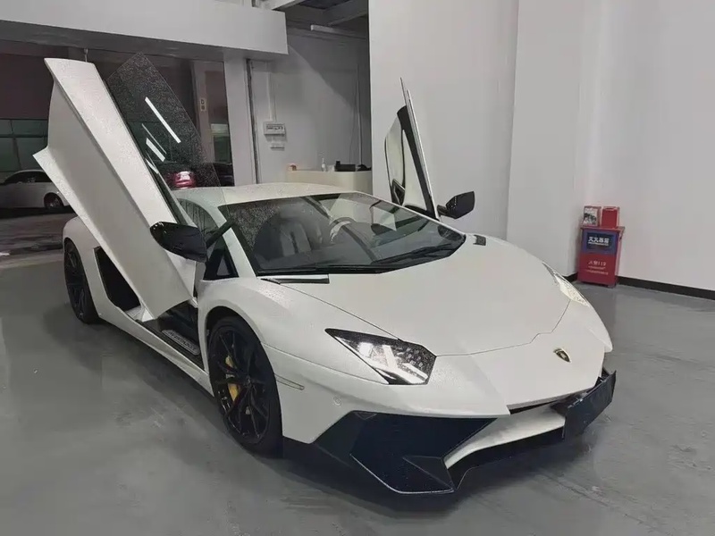 Lamborghini Aventador