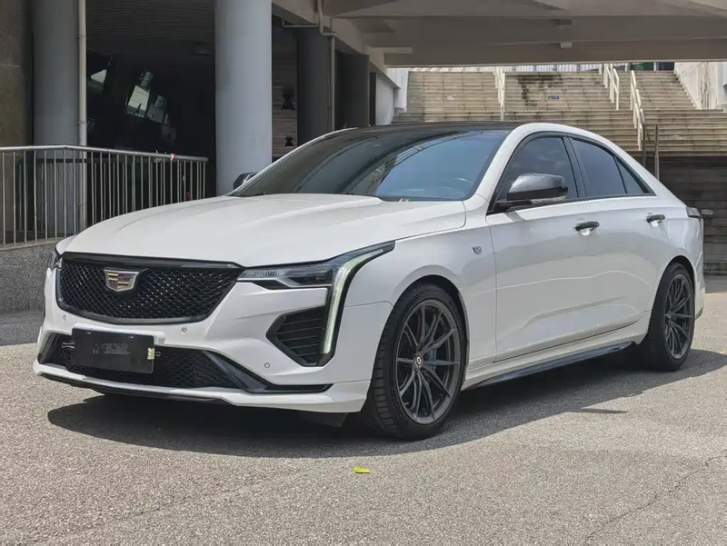 Cadillac CT4
