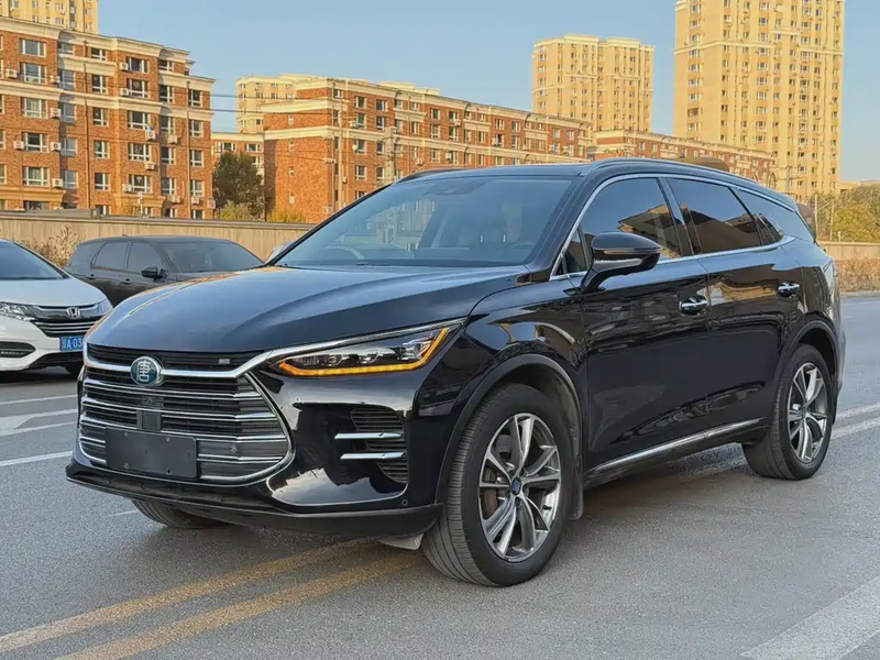BYD Tang
