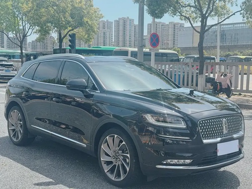 Lincoln Nautilus 2022