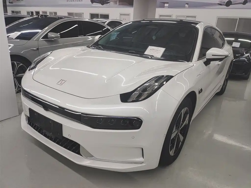 Zeekr 001