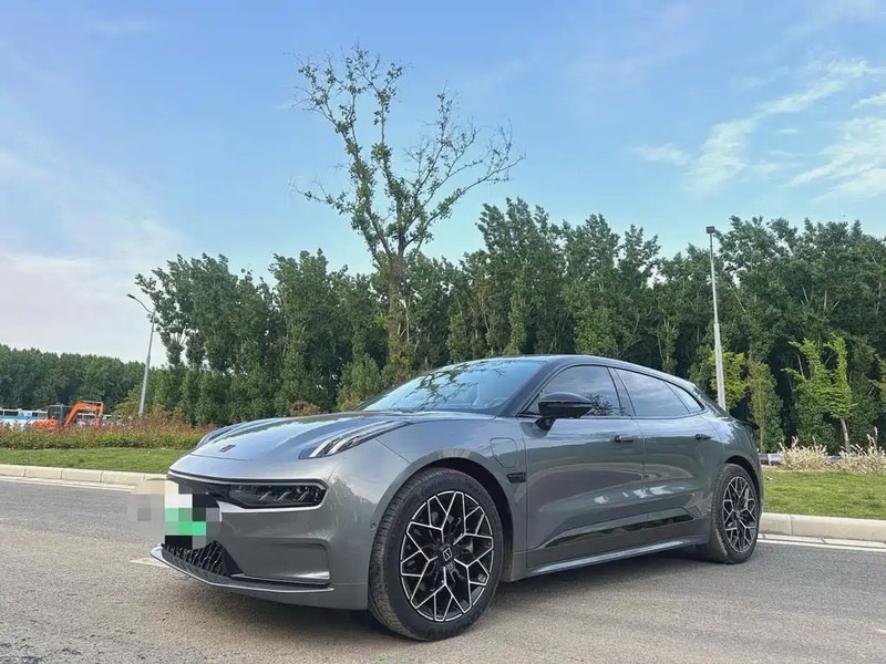 Zeekr 001
