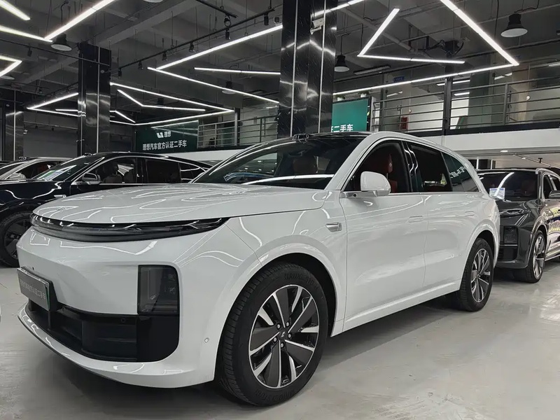 Li Auto L6