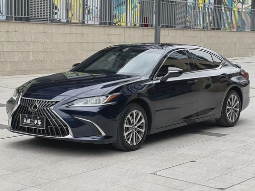 Lexus ES 2024