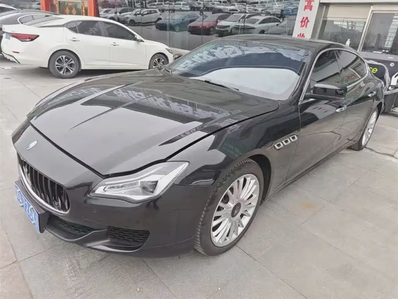 Maserati Quattroporte
