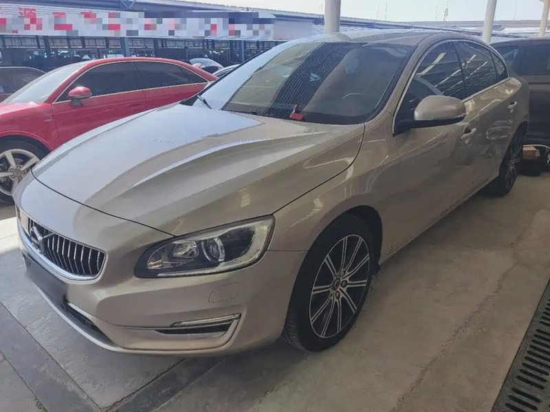 Volvo S60