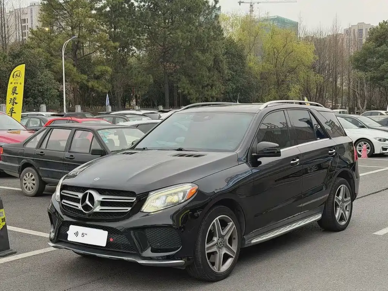 Mercedes-Benz GLE-Class