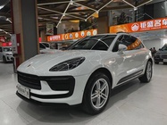 Porsche Macan 2022