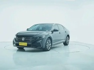 Volkswagen Passat 2022