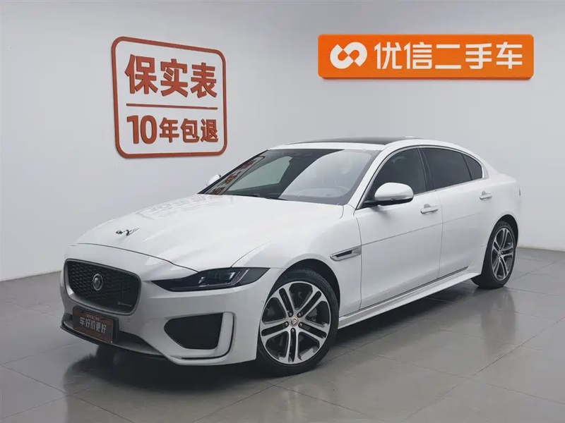 Jaguar XE