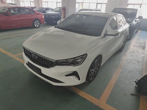 Geely Emgrand 2022