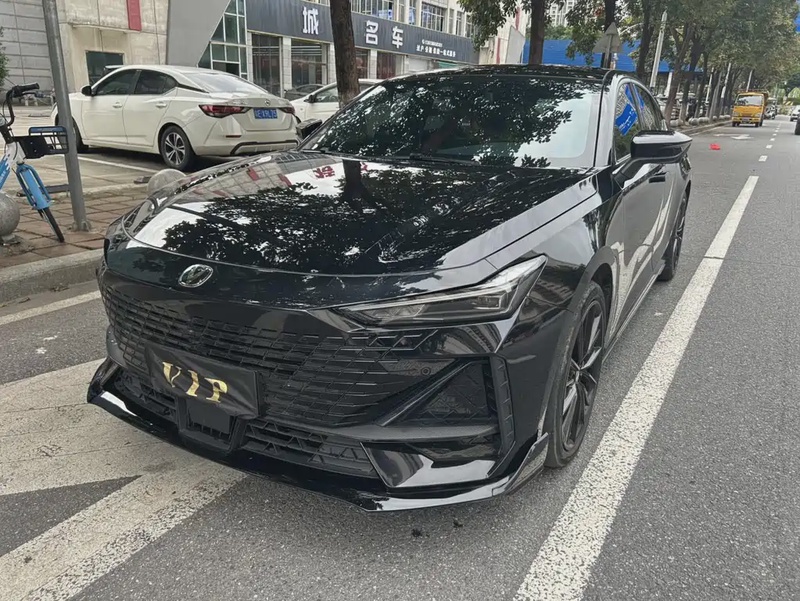 Changan UNI-V