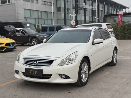Infiniti G 2012