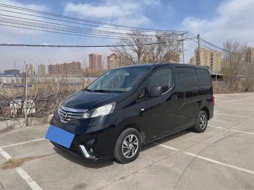 Nissan NV200 2015