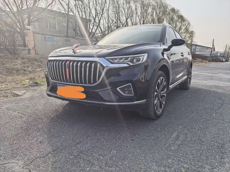 Hongqi HS5