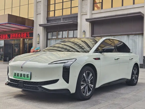 Hongqi EH7 2025