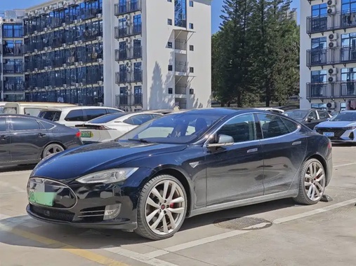 Tesla Model S 2016