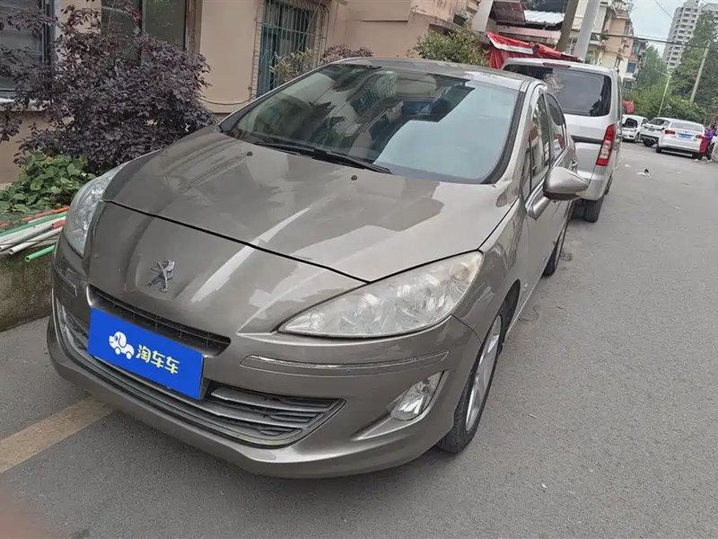 Peugeot 408