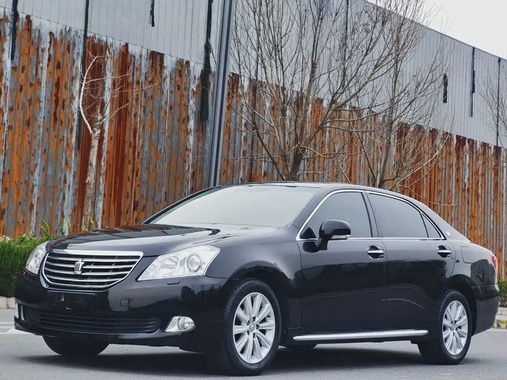 Toyota Crown 2012
