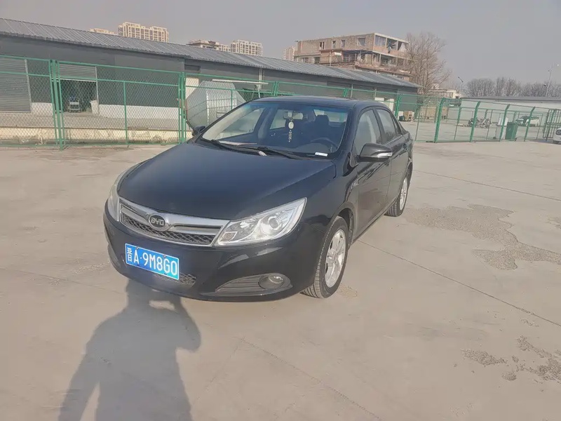 BYD Surui