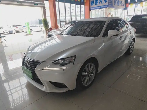 Lexus IS 2016
