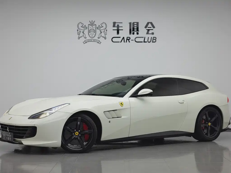 Ferrari GTC4Lusso